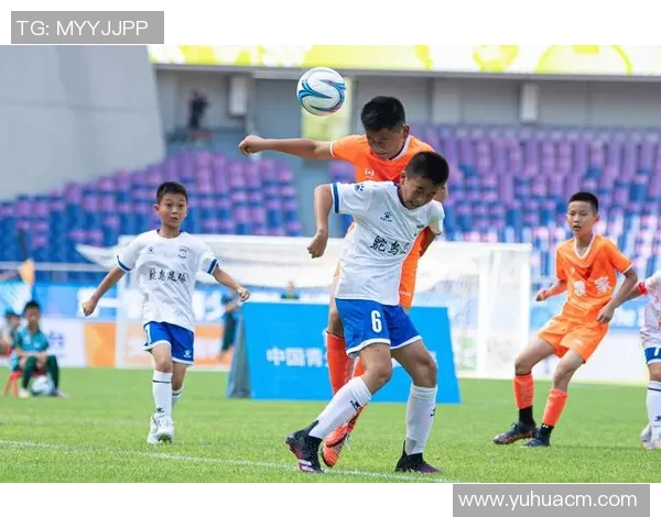 国外足球明星齐聚广西开展高水平训练营提升本土足球水平