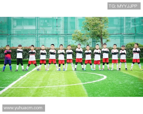 足球明星之子追星之路揭秘小小球迷的梦想与偶像的距离 足球明星之子追星之路揭秘小小球迷的梦想与偶像的距离